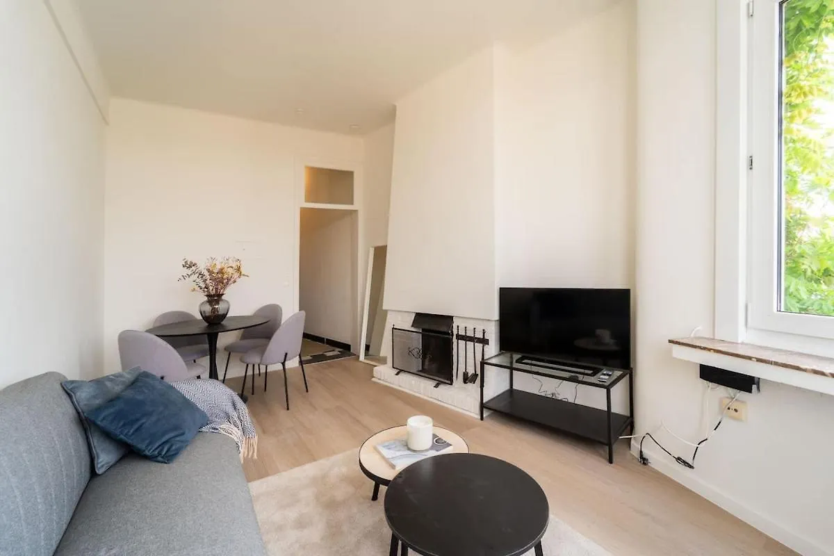 Charming Apartment For 3 In The Heart Of Amberes 0*,  Bélgica
